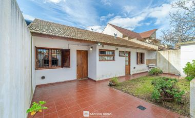 Venta - Casa - 3 ambientes - Patio - Parrilla - A metros del mar - Santa Clara del Mar