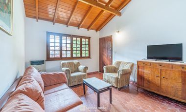 Venta - Casa - 3 ambientes - Patio - Parrilla - A metros del mar - Santa Clara del Mar