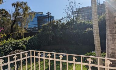 Casa de 4 plantas con Jardín, Pileta y Parilla en Venta - Barrio Parque - Palermo