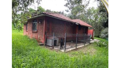 Venta de Rancho en Villa Guerrero, con casa habitación.
