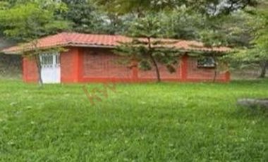 Venta de Rancho en Villa Guerrero, con casa habitación.