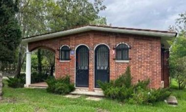 Venta de Rancho en Villa Guerrero, con casa habitación.