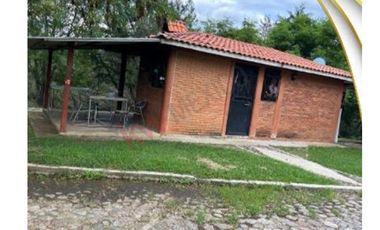 Venta de Rancho en Villa Guerrero, con casa habitación.