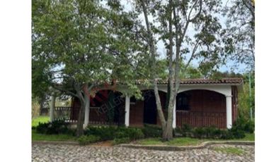 Venta de Rancho en Villa Guerrero, con casa habitación.