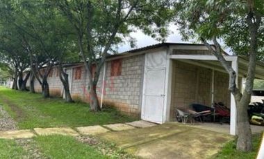 Venta de Rancho en Villa Guerrero, con casa habitación.