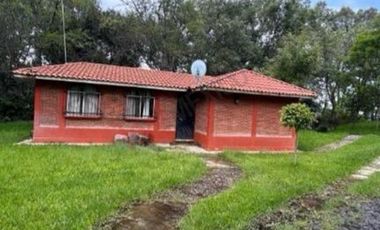 Venta de Rancho en Villa Guerrero, con casa habitación.