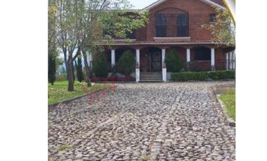 Venta de Rancho en Villa Guerrero, con casa habitación.