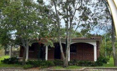 Venta de Rancho en Villa Guerrero, con casa habitación.