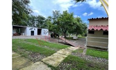 Venta de Rancho en Villa Guerrero, con casa habitación.
