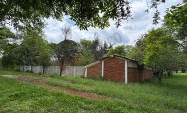 Venta de Rancho en Villa Guerrero, con casa habitación.