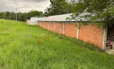 Venta de Rancho en Villa Guerrero, con casa habitación.