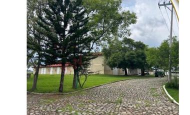 Venta de Rancho en Villa Guerrero, con casa habitación.