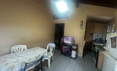 VENTA CASA 5 AMB MULTIFAMILIAR LANUS ESTE