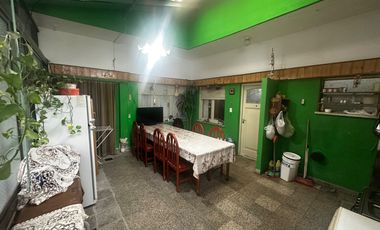 VENTA CASA 5 AMB MULTIFAMILIAR LANUS ESTE