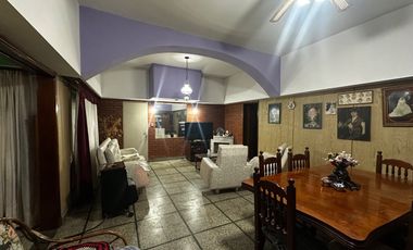 VENTA CASA 5 AMB MULTIFAMILIAR LANUS ESTE