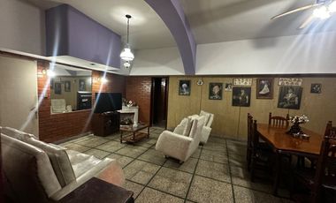 VENTA CASA 5 AMB MULTIFAMILIAR LANUS ESTE