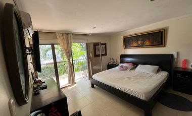 Casa en venta de 4 habitaciones con patio en Neiva, Conjunto paseo de la Castellana Neiva.