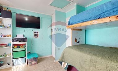 Casa equina en condominio