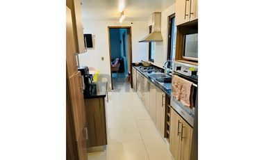 Casa en condominio de 4D+4B con moderno quincho