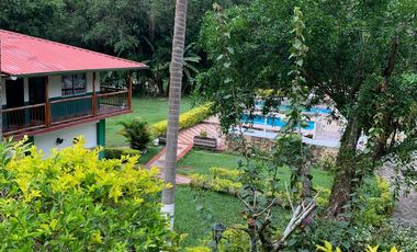 Casa en venta de 20 hab. en Cundinamarca  , La Vega