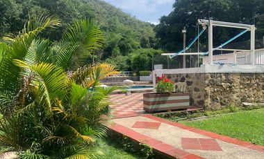 Casa en venta de 20 hab. en Cundinamarca  , La Vega