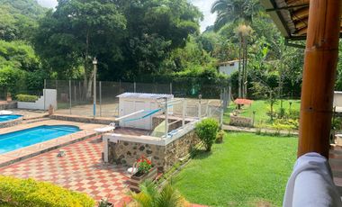 Casa en venta de 20 hab. en Cundinamarca  , La Vega