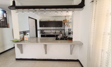 Casa en venta de 5 hab. en La Paz, Florencia