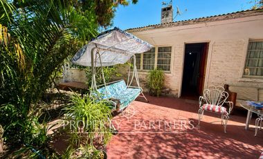 Amplia casa en arriendo con gran patio y terreno de 2.247 m²