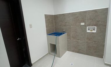 Casa en venta de 6 hab. en La Primavera, Florencia