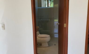 Casa en arriendo de 4 hab. en San Simón, Bogotá