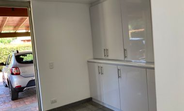 Casa en arriendo de 4 hab. en San Simón, Bogotá