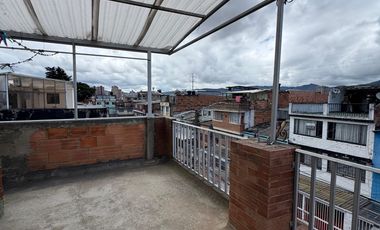 Casa en venta de 10 hab. en bonanza, Bogotá