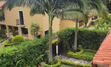 Casa en venta de 3 habitaciones con jardín en La Vega, Portal de La Vega.