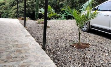 Casa lote en venta de 2.030m² en Silvania, Vereda san luis centro.