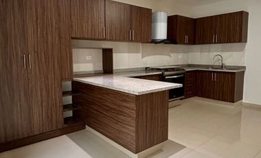 Casa en Renta en Lomas de Angelopolis, Puebla