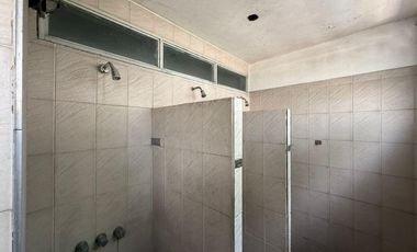 Depósito de 2300 m2 cubiertos en Villa Adelina