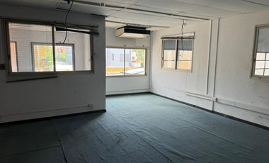 Depósito de 2300 m2 cubiertos en Villa Adelina