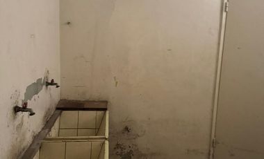 Depósito de 2300 m2 cubiertos en Villa Adelina