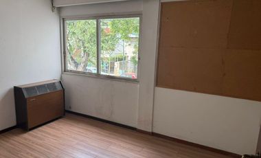 Depósito de 2300 m2 cubiertos en Villa Adelina