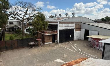 Depósito de 2300 m2 cubiertos en Villa Adelina