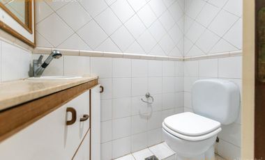473 bis entre Camino G. Belgrano y 21 a City Bell - Departamento de 2 dormitorios en ALQUILER