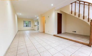 473 bis entre Camino G. Belgrano y 21 a City Bell - Departamento de 2 dormitorios en ALQUILER