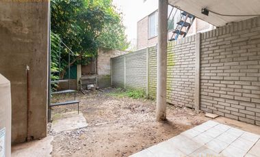 473 bis entre Camino G. Belgrano y 21 a City Bell - Departamento de 2 dormitorios en ALQUILER