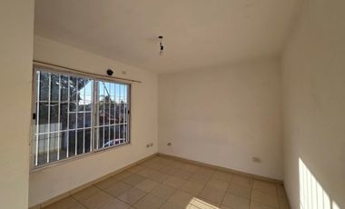 Alquiler Departamento 2 ambientes en complejo