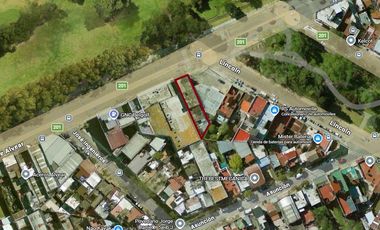 Depósito s/ importante Av. con inmejorable ubicación logística.