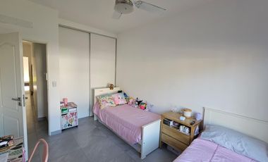 Casa de una planta con pileta en alquiler anual | Excelente lote | San Matías | Escobar