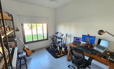 Casa de una planta con pileta en alquiler anual | Excelente lote | San Matías | Escobar
