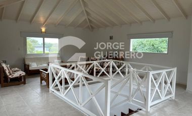Casa en Carilo