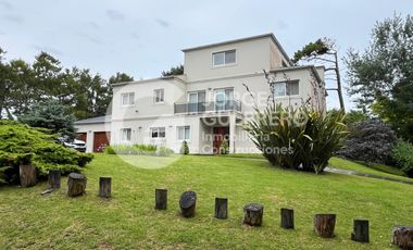 Casa en Carilo