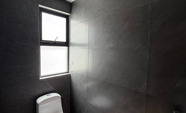 Casa en venta en Finca de las Ánimas – Habitación en planta baja y roof garden